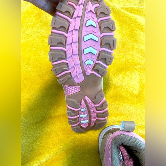 Reebok New RBX Ritah Faux Leather Tan Pink Hiking Boots Shoes size: 7.5 - Picture 4 of 7